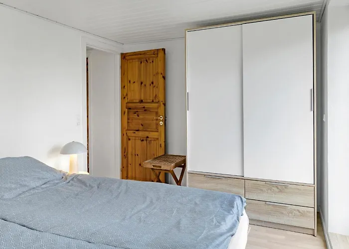 2 Bedroom In Aakirkeby Appartement Åkirkeby